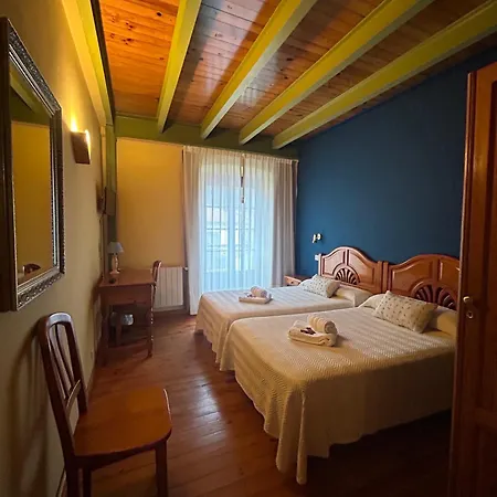 Hotel Cuevas Del Mar 2*