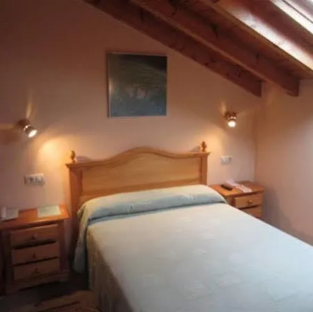 Cuevas Del Mar Otel Nueva De Llanes