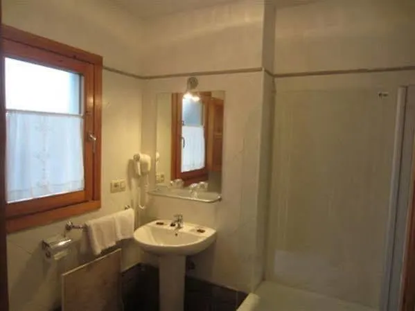 Hotel Cuevas Del Mar